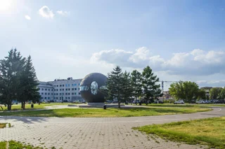 Омск: RENT-servis Apartamenty v istoricheskom tsentre Omska na Lermontova