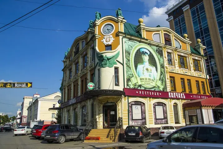 Омск: RENT-servis Apartamenty v istoricheskom tsentre Omska na Lermontova