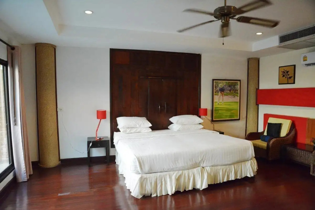RedDoorz Plus Evergreen Boutique Hotel — фото 1