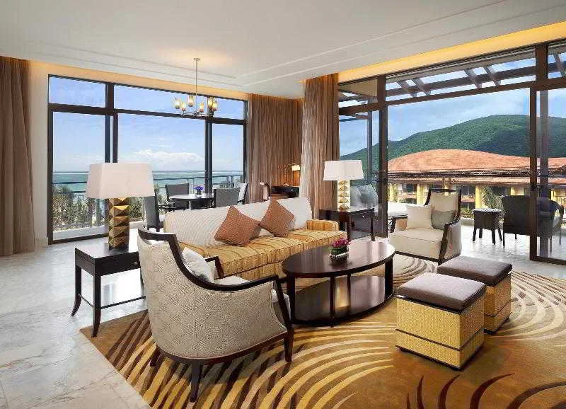 Санья: The St. Regis Sanya Yalong Bay Resort