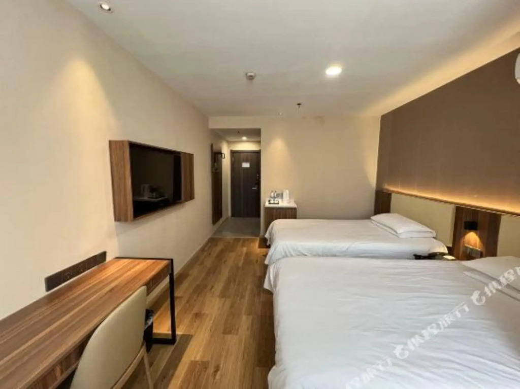 Чанчжоу: Motel168 Changzhou JuQian Street Inn