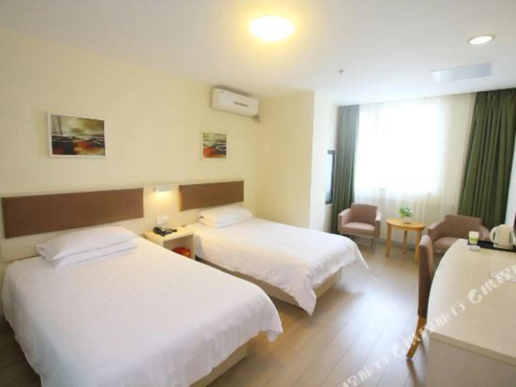 Чанчжоу: Motel168 Changzhou JuQian Street Inn