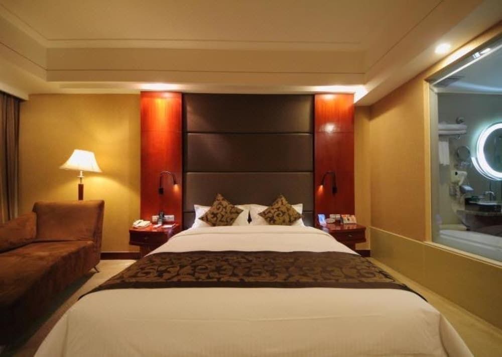 Циньхуандао: Best Western Qinhuangdao Junyu Grand Hotel
