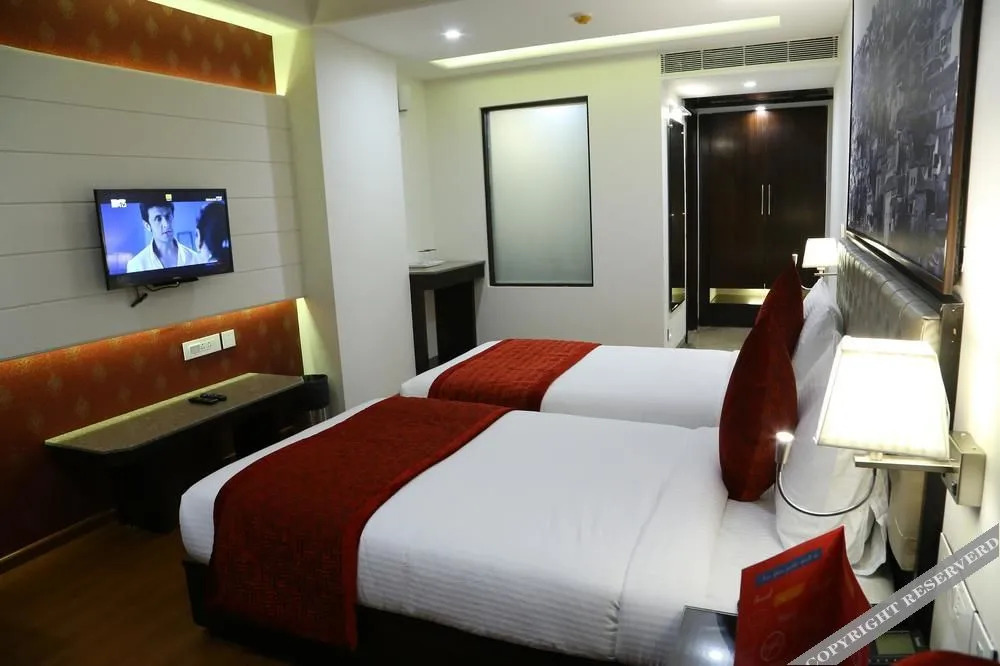 Мохали: Oyo Premium Ptl Chowk Phase 5 Mohali