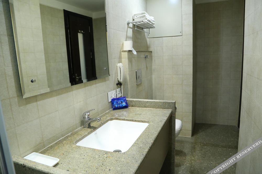 Мохали: Oyo Premium Ptl Chowk Phase 5 Mohali