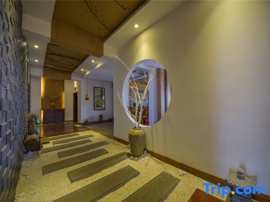 Дали: Wendao Panxiyuan Lake View Inn