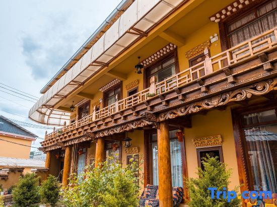 Шангри-Ла: Suolang the inn