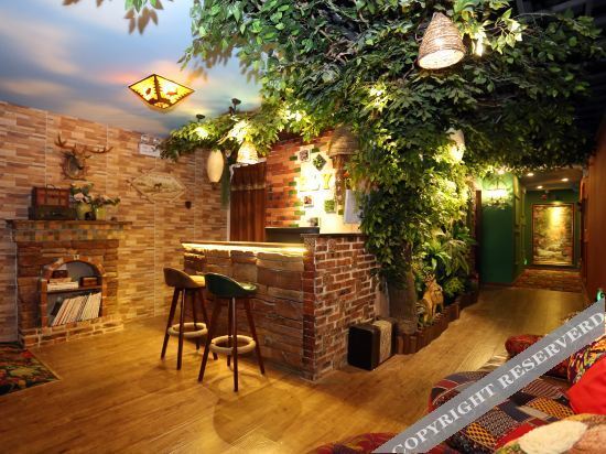 Чанша: Bailuyuan Theme Inn