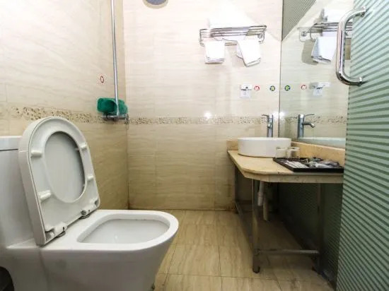 Фуян: Linquan Hongdu Hotel