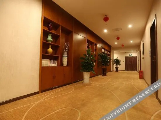 Чжэнчжоу: Home Inn Huayi Hotel (Zhengzhou Yaozhai Subway Station Jincheng Times Square)