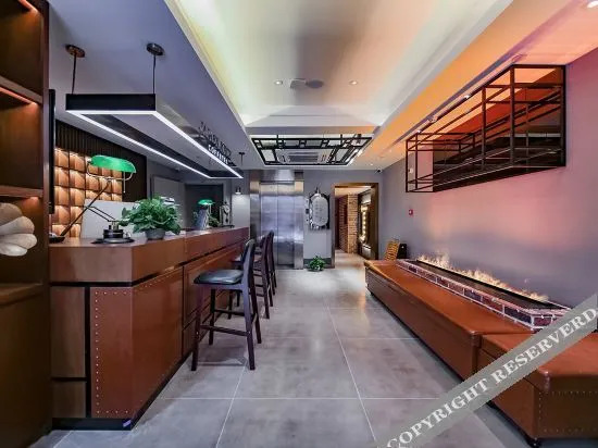 Ухань: James Joyce Coffetel (Wuhan Jianghan Road Metro Station Pedestrian Street Store)