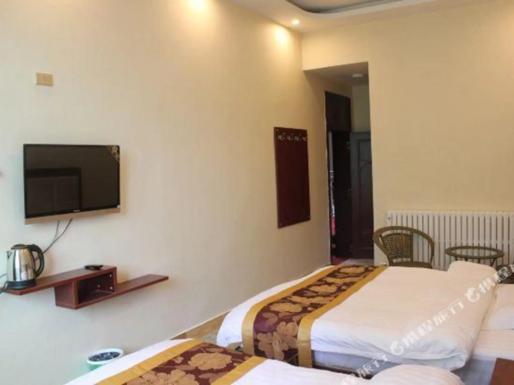 Баоцзи: Jinyuan Holiday Hotel