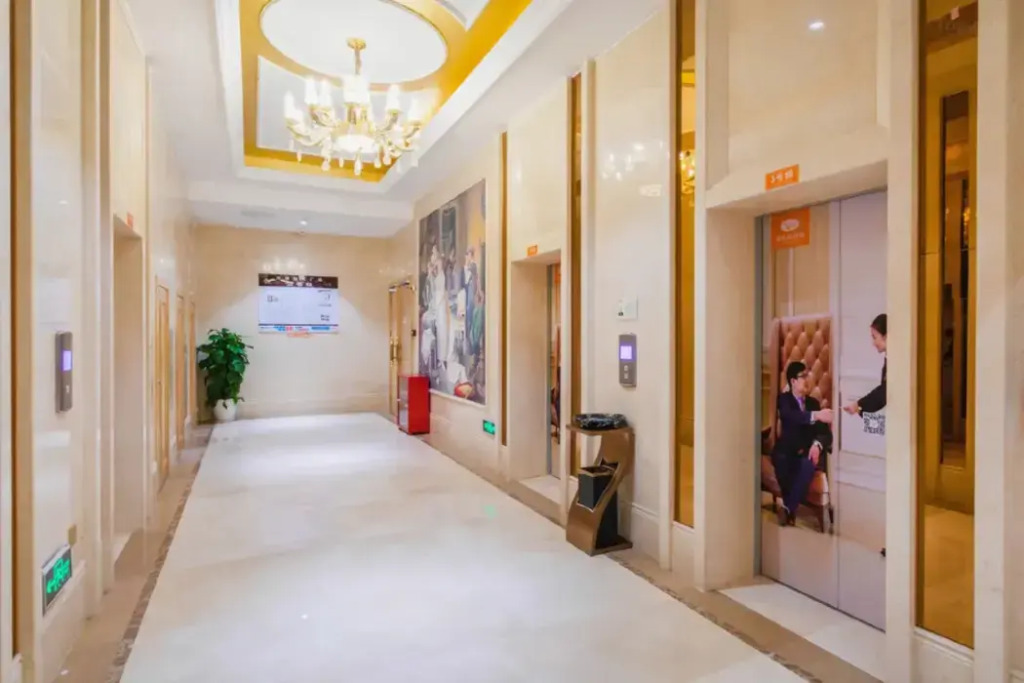 Чунцин: Vienna Hotel Chongqing Lijiatuo Pedestrian Street