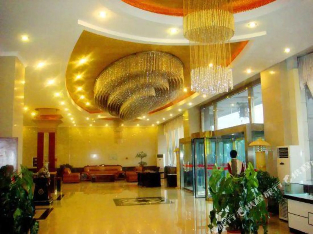 Аксу: Kaixuan Hotel
