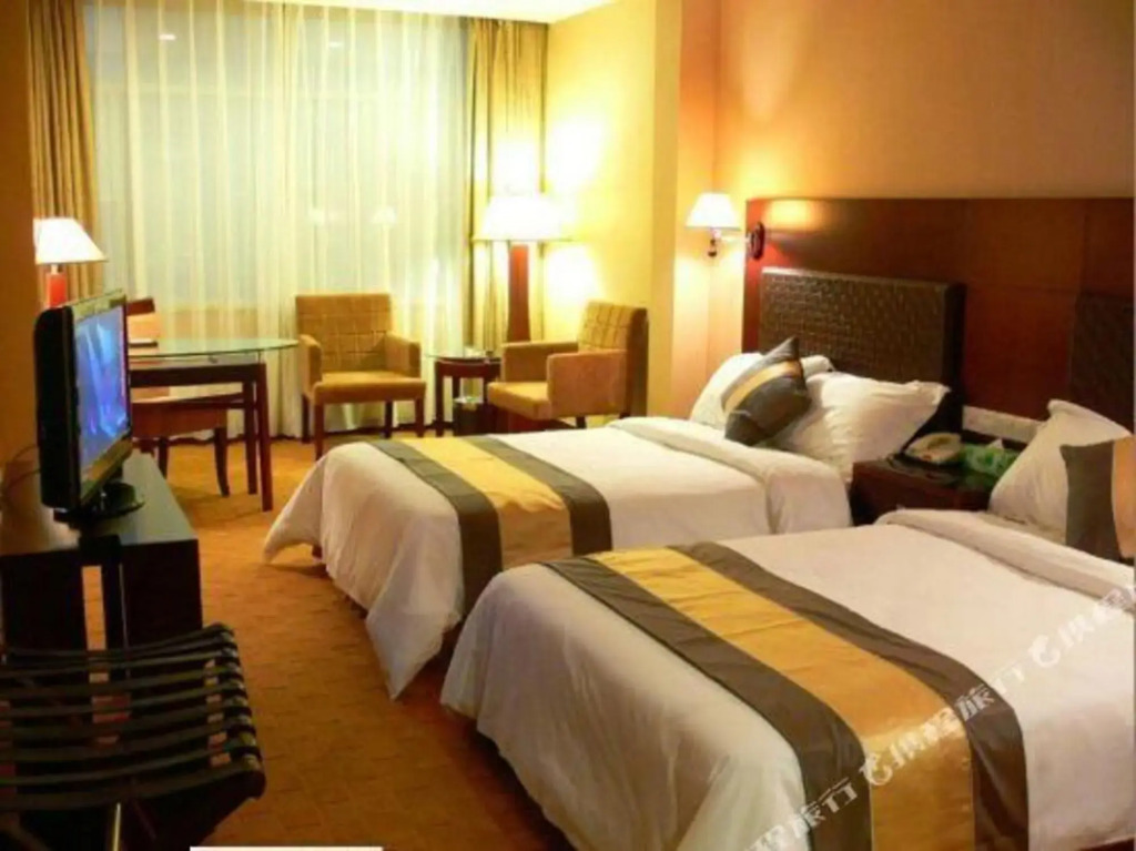 Аксу: Kaixuan Hotel