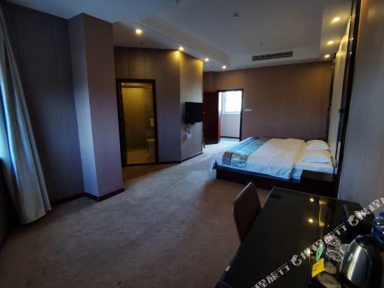 Аньцин: Mingcheng Yandu Weidun Manor Hotel