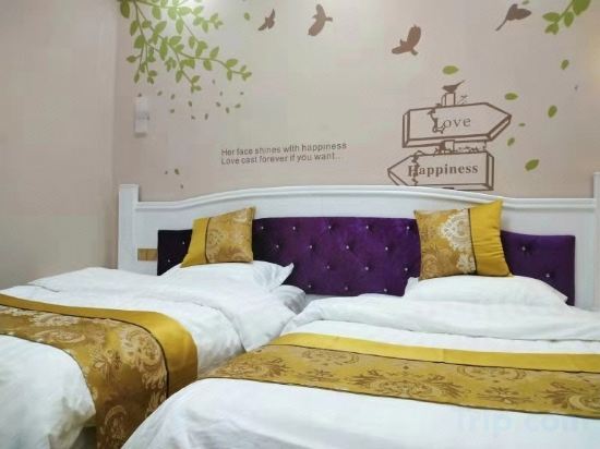 Аньцин: Anqing Hongzhi Hotel