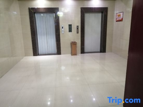 Аньцин: Qianshan Home Inn Paibaiyun Hotel