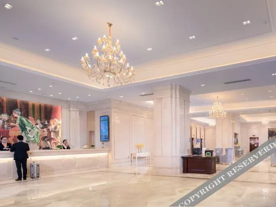 Аньцин: Vienna International Hotel