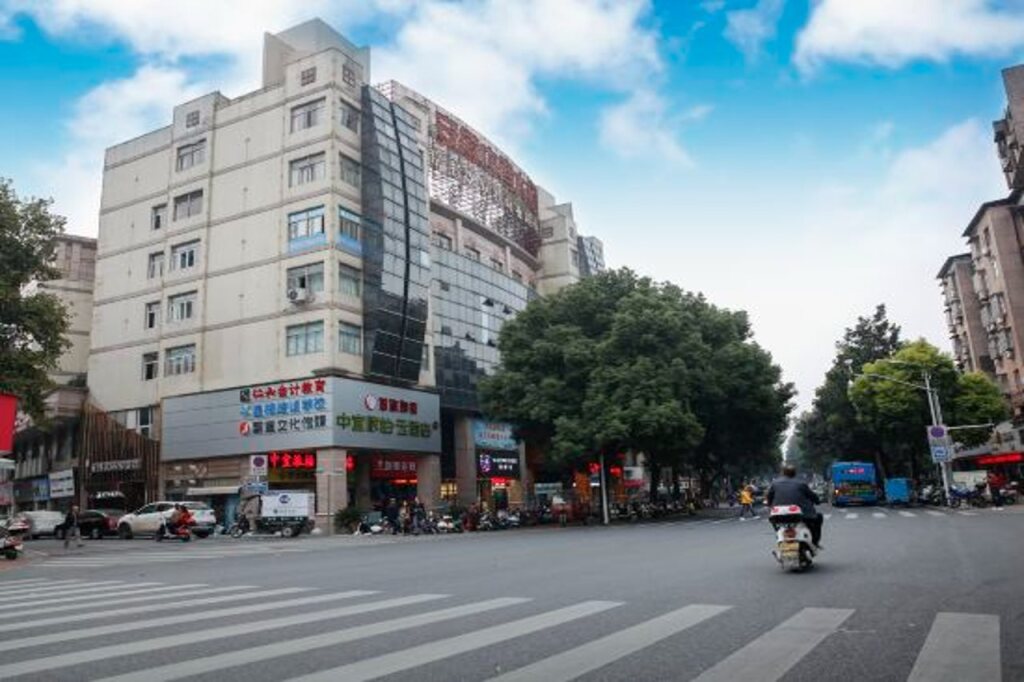 Аньцин: Pebble Motel Cloud Hotel (anqing Xiaosu Road store)