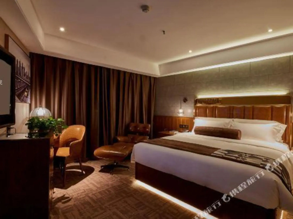Аньцин: James Joyce Coffetel (Anqing High Speed Railway Station Guangcai Seventh Street Branch)