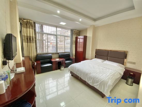 Аньцин: Susong Shuangan Business Hotel