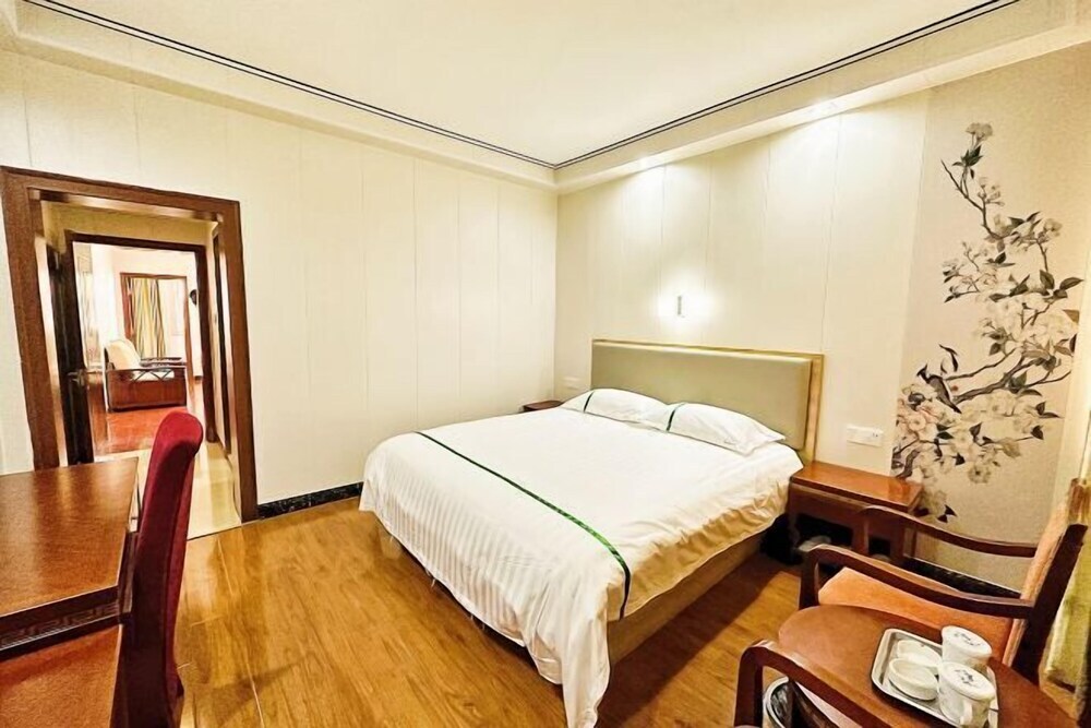 Аньцин: Leichi Guest Hotel