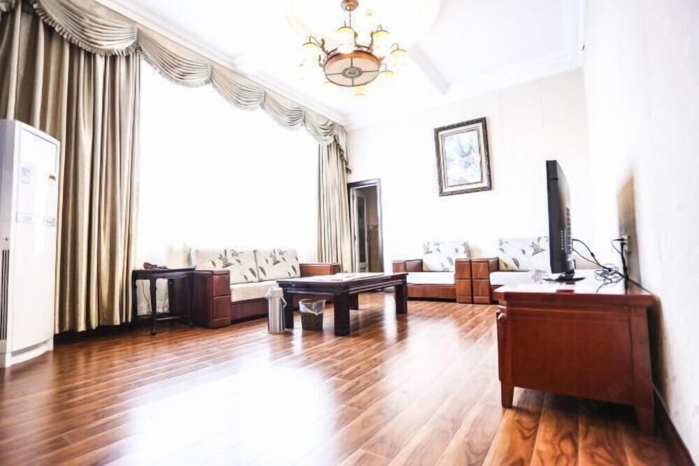 Аньцин: Leichi Guest Hotel