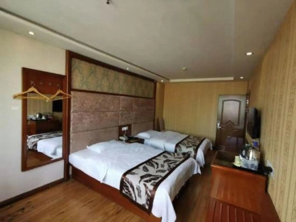Аньшунь: Bai Di holidayhotel
