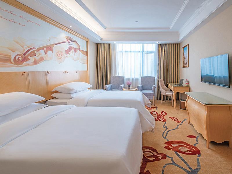 Ичан: Vienna Hotel Hubei Yidu Jiefang Building