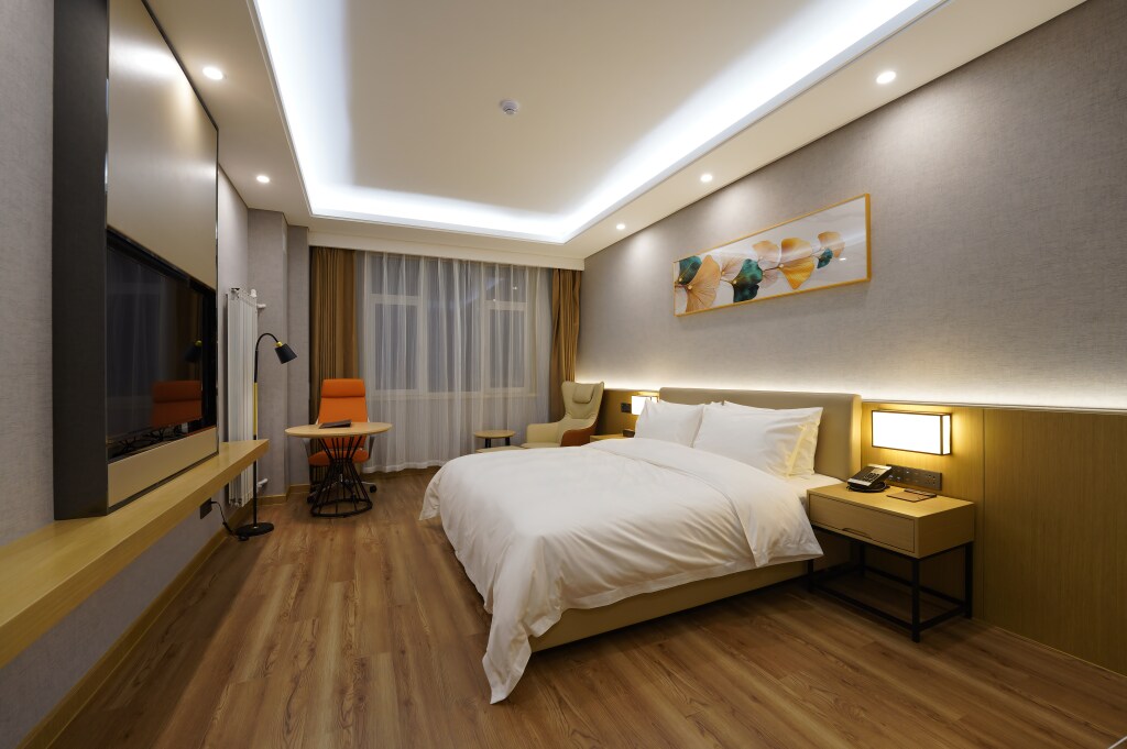 Циндао: Joy Fall Hotel