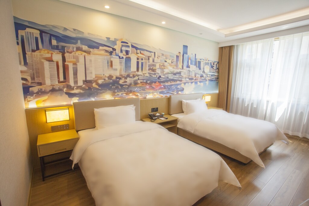 Циндао: Joy Fall Hotel