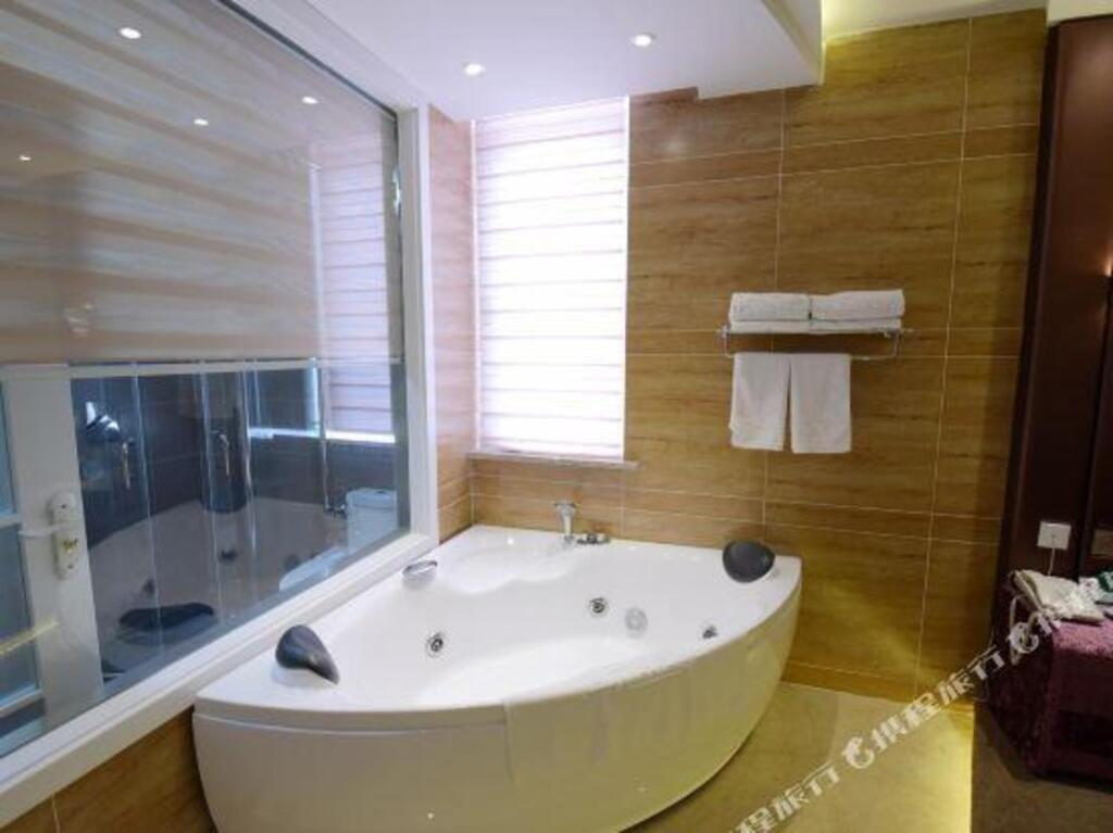 Чжэньцзян: K Hotel