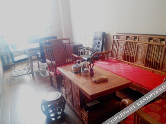 Багракс: Bohu Xingxin Hotel