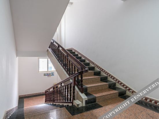 Байсе: Longlin Aste Qi Hotel