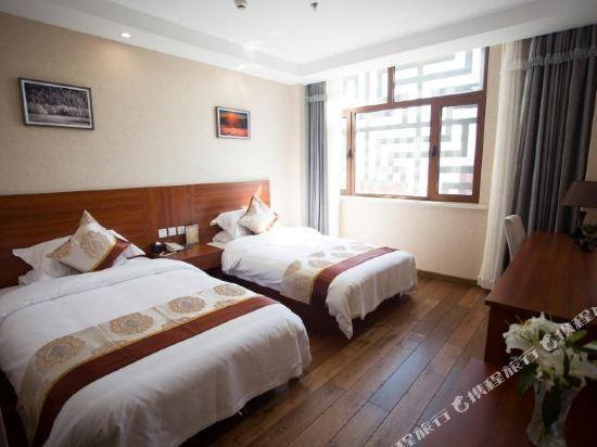 Байшань: Changbaishan jusong hotel