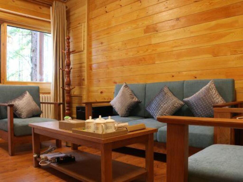 Байшань: Neyin Ancient City Forest Tribe Chalet Hotel