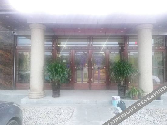 Jingyu Julongwan Business Hotel — фото 1