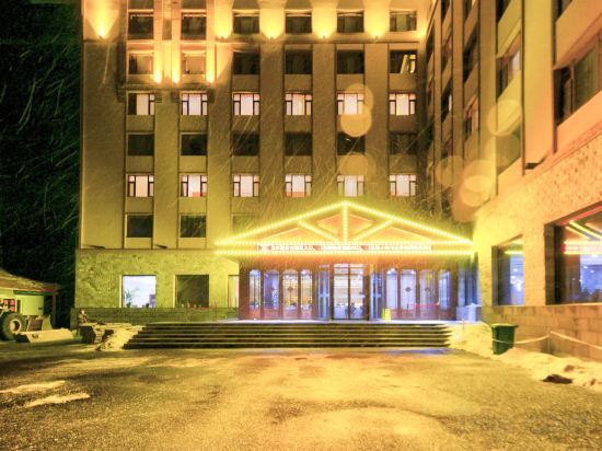 Байшань: Sightseeing Hot Spring Hotel