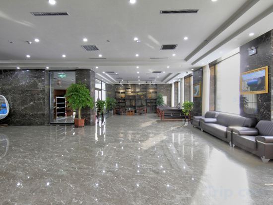 Байшань: Sightseeing Hot Spring Hotel