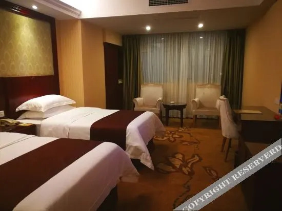 Чанша: Home Inn Subai Cloud Hotel (Changsha Wuyi Avenue Railway Station Subway Station)