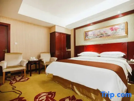 Чанша: Home Inn Subai Cloud Hotel (Changsha Wuyi Avenue Railway Station Subway Station)