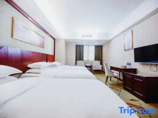 Чанша: Home Inn Subai Cloud Hotel (Changsha Wuyi Avenue Railway Station Subway Station)