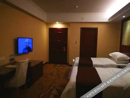 Чанша: Home Inn Subai Cloud Hotel (Changsha Wuyi Avenue Railway Station Subway Station)