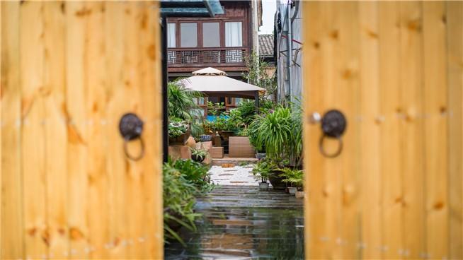 Баошань: Floral Hotel Yue Tengchong Dahuamao