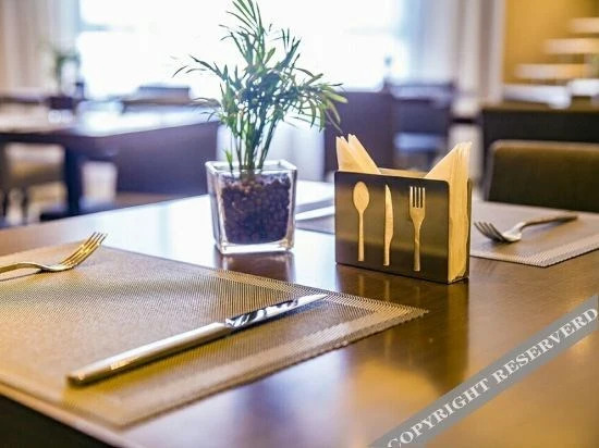 Чанчжи: Home Inn Plus (Changzhi Bayi Square Weiyuanmen Middle Road)
