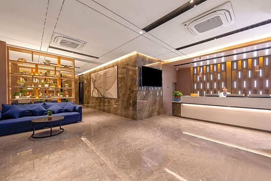 Чжаоцин: Echarm Hotel Zhaoqing Sihui Tianguangxu Jade City