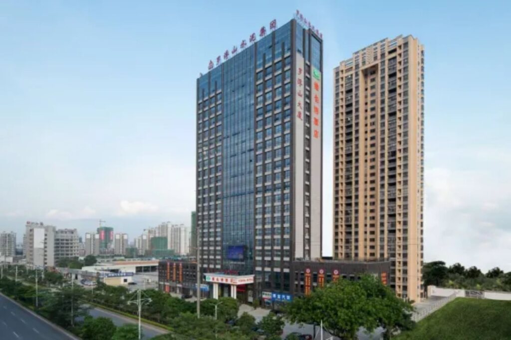 Хойчжоу: Vienna Hotel (Huizhou Boluo High Speed Rail Central Bus Station Hotel)
