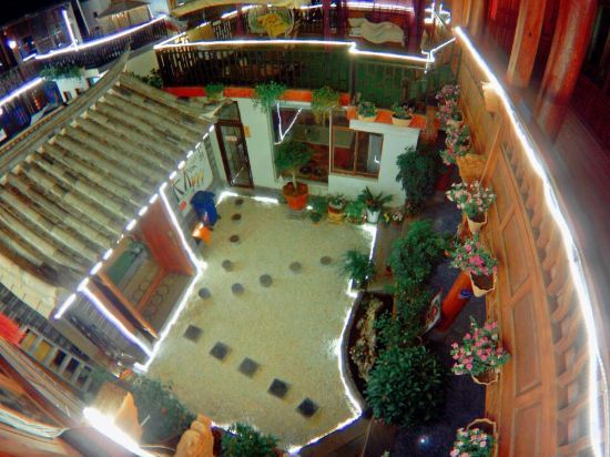 Лицзян: Yulin Lanshan Inn