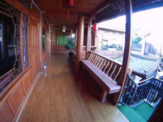 Лицзян: Yulin Lanshan Inn